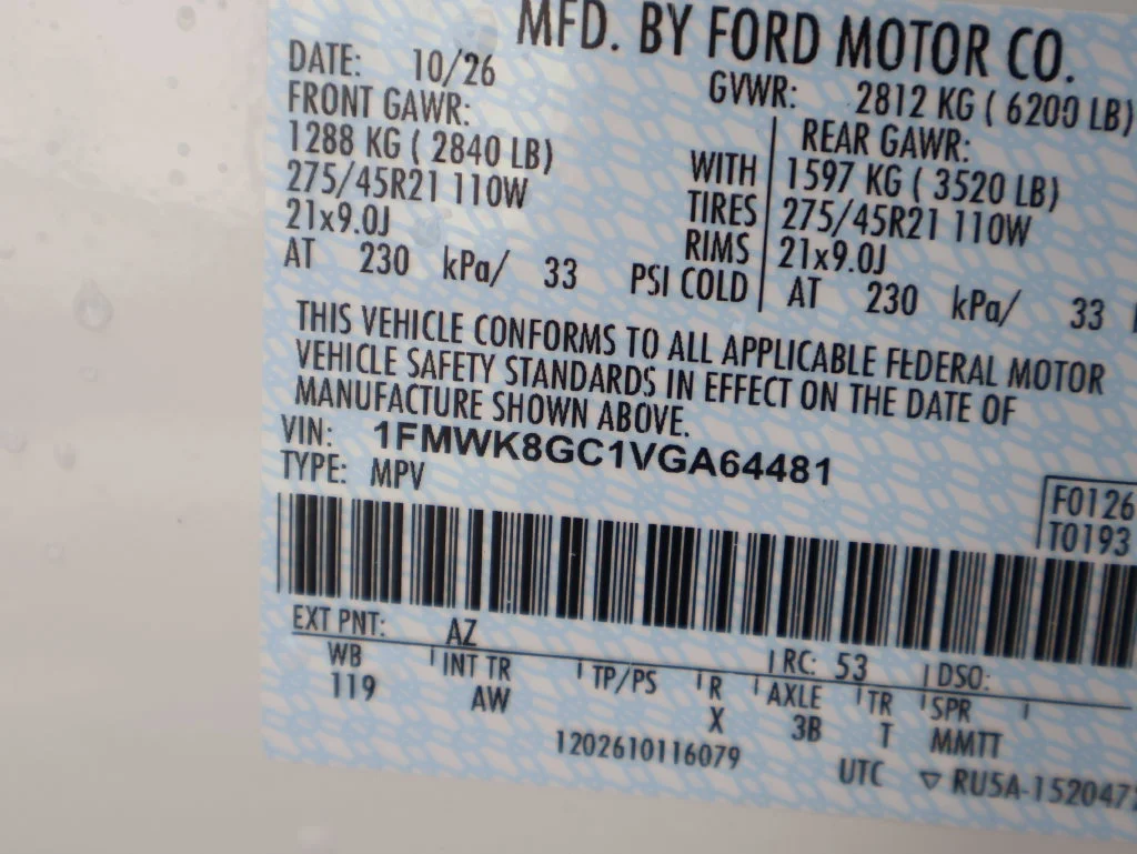 New 2027 Star White Metallic Tri-Coat Ford ST image 43