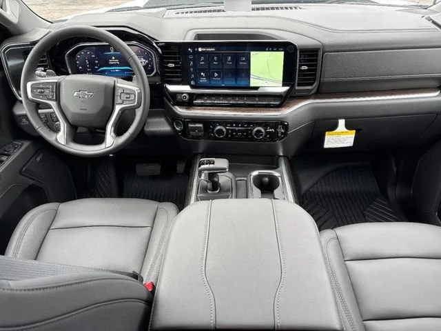 New 2026 Summit White Chevrolet LT Trail Boss image 6
