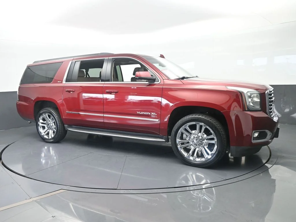 Used 2019 Crimson Red Tintcoat GMC SLT image 8