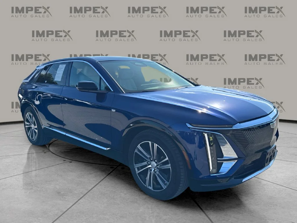 Used 2024 Blue Cadillac Luxury image 7