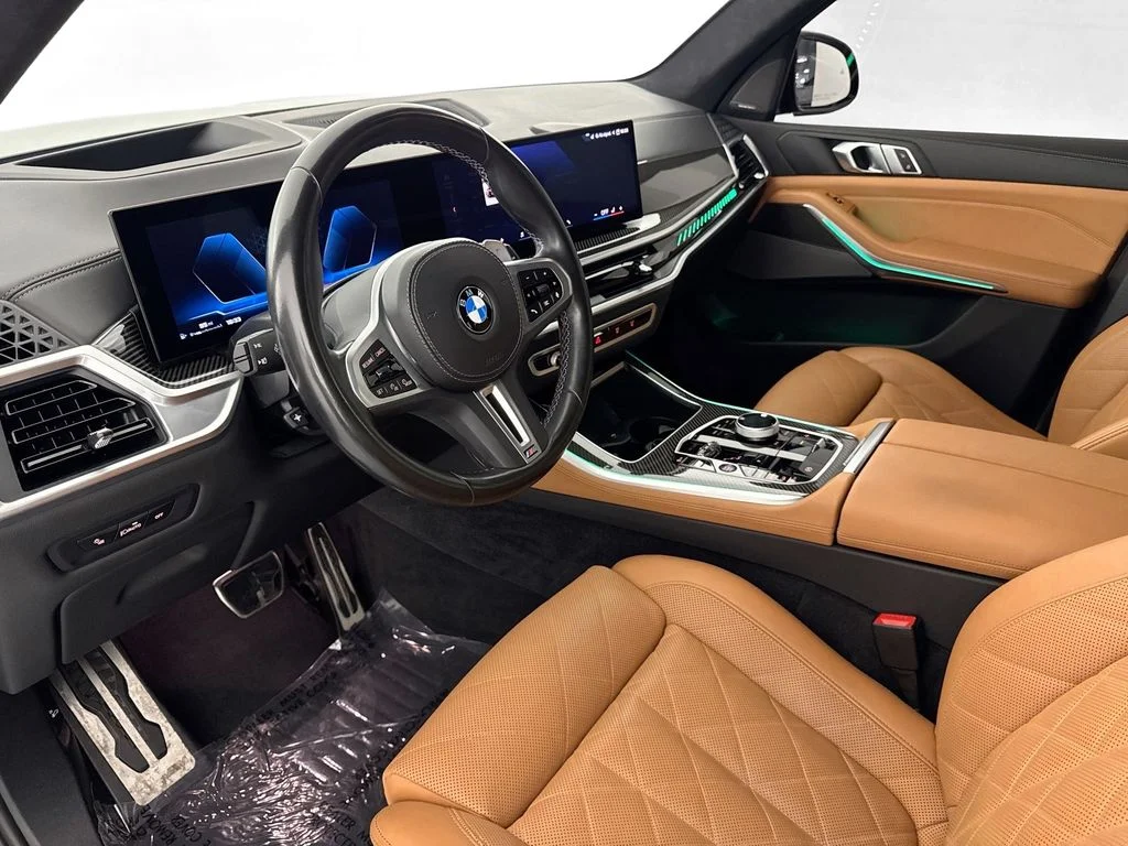 Used 2024 Green BMW M60i image 9