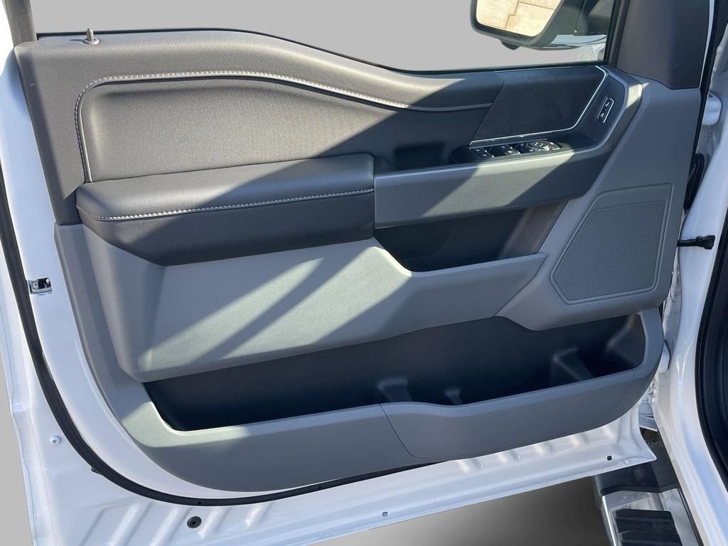 2025 Ford F-150 XLT - Photo 23