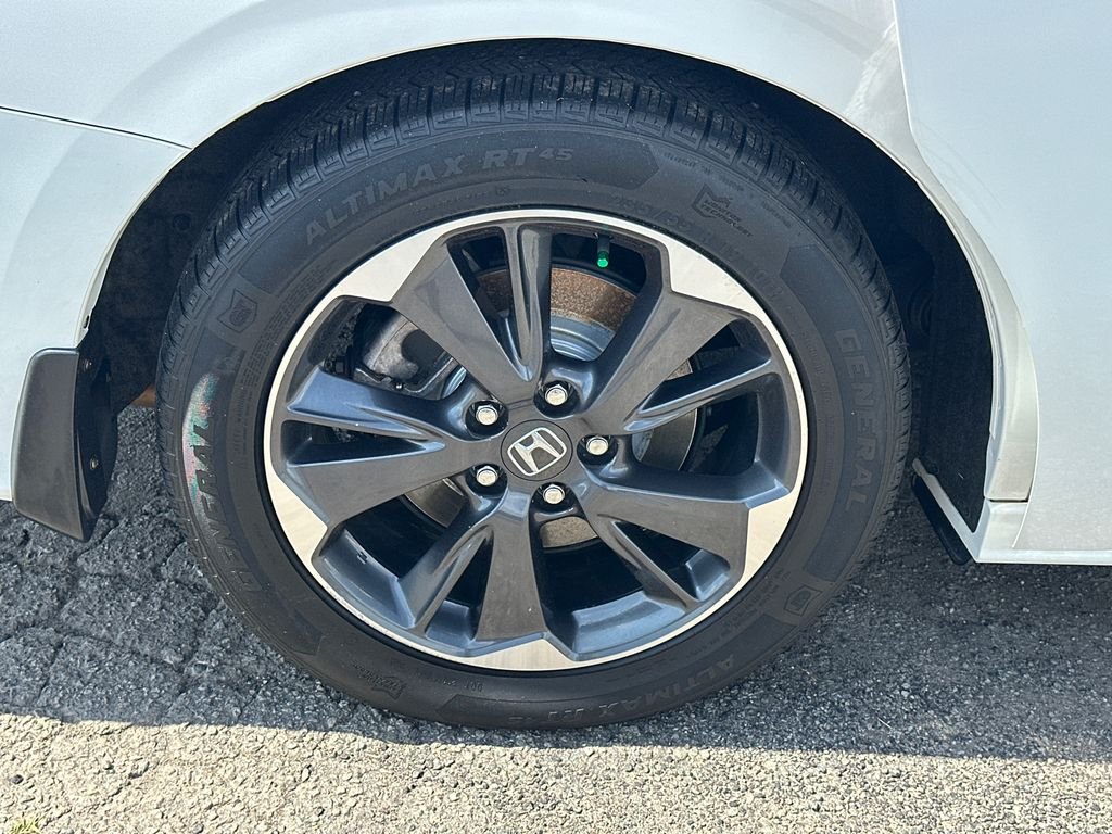 Used 2021  Honda Elite image 17