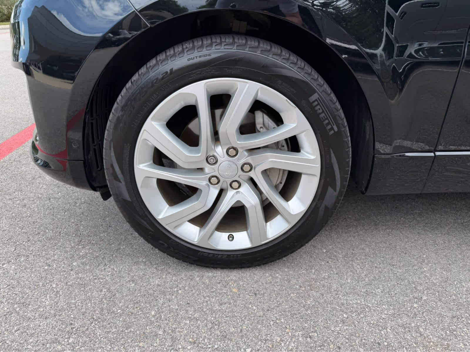 Used 2019 BLK Land Rover HSE image 6