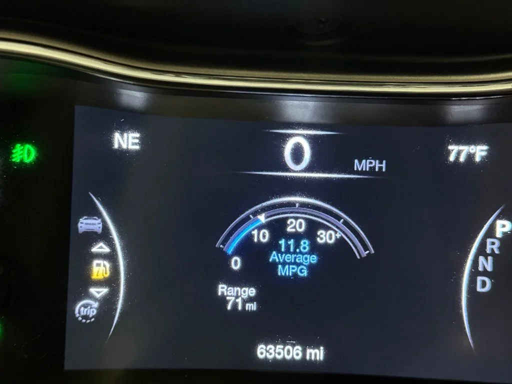 Used 2020 Gray Jeep Altitude image 14