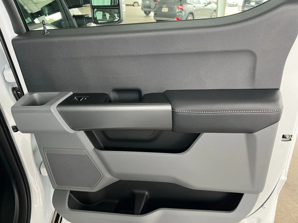 New 2026 Oxford White Ford F-250® XL image 20