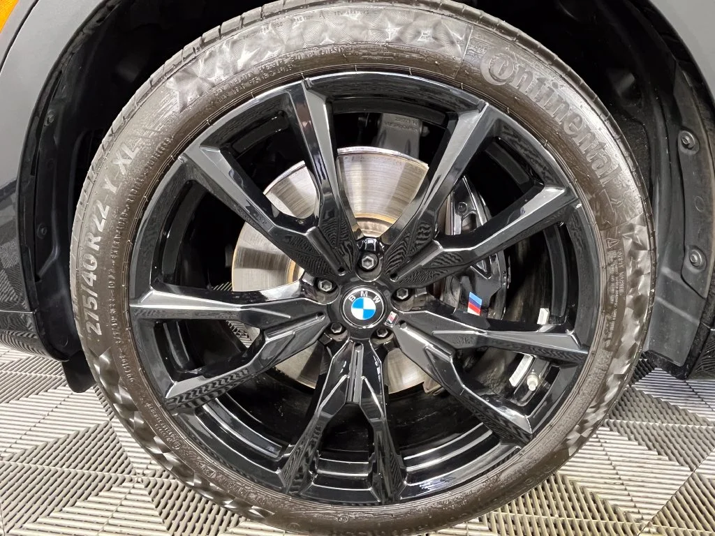Certified Used 2027 Black Sapphire Metallic BMW M60i image 14