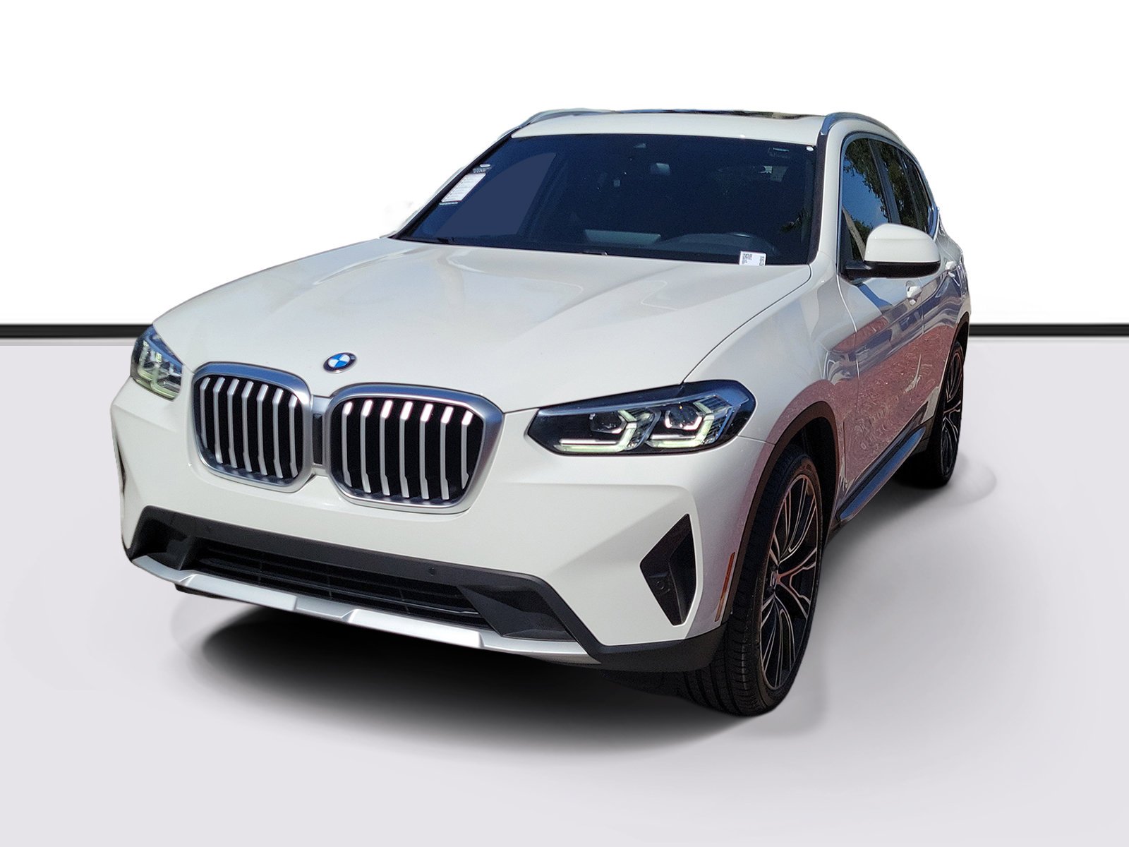 Certified Used 2022 Alpine White BMW xDrive30i image 2