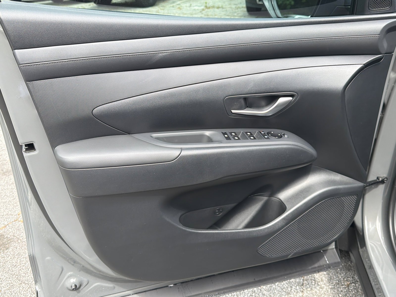 New 2026 Hampton Gray Hyundai SEL Activity image 10