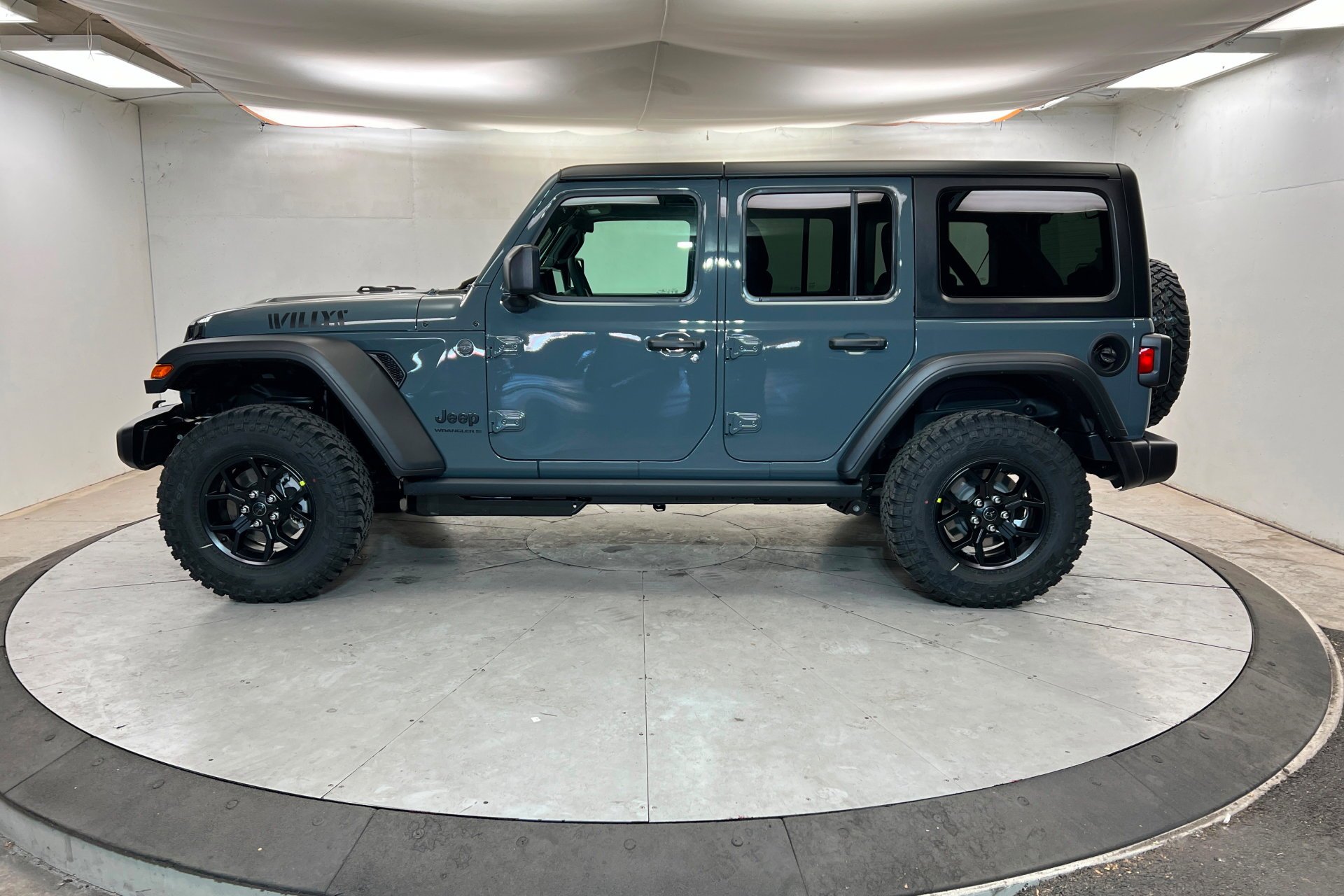New 2026 Anvil Clear-Coat Exterior Paint Jeep Willys image 2