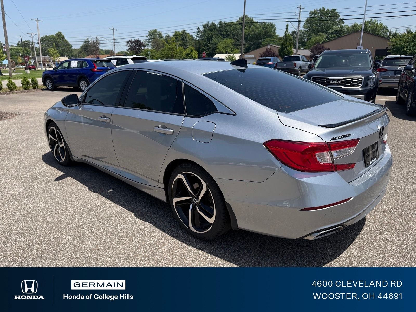 Certified Used 2022 Lunar Silver Metallic Honda Sport image 8