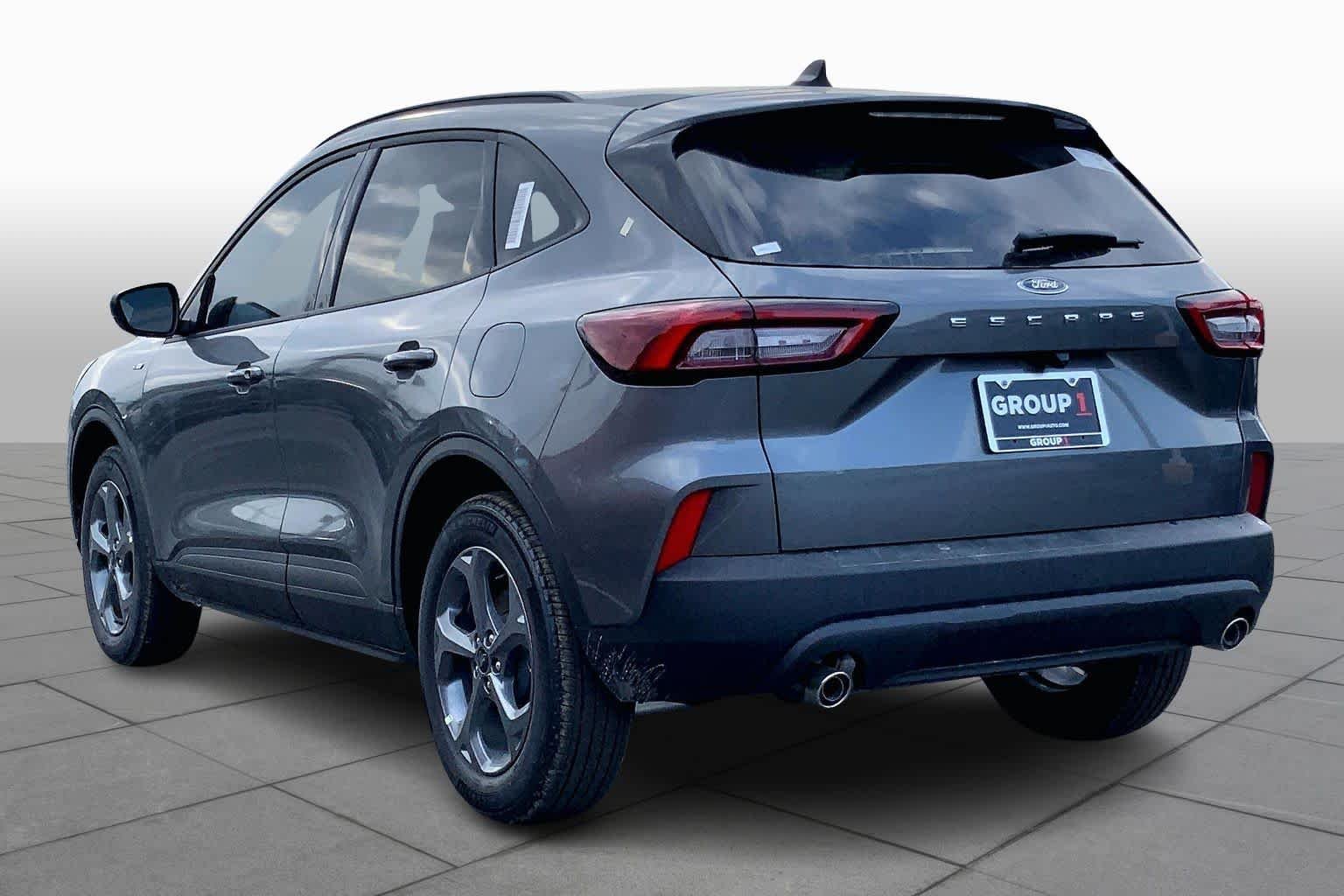 New 2026 Carbonized Gray Metallic Ford ST-Line image 9