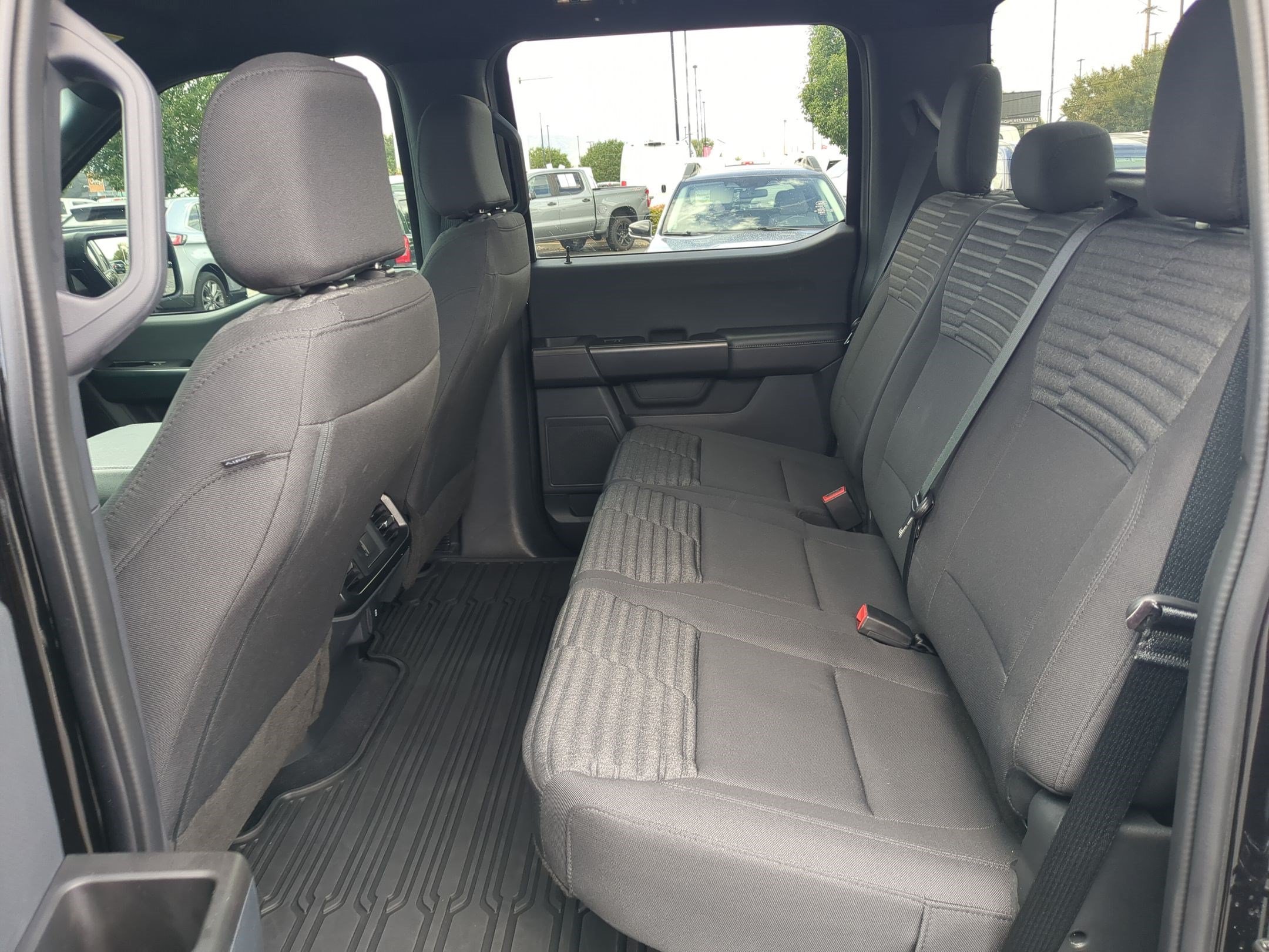 Used 2023 Agate Black Metallic Ford XL image 26