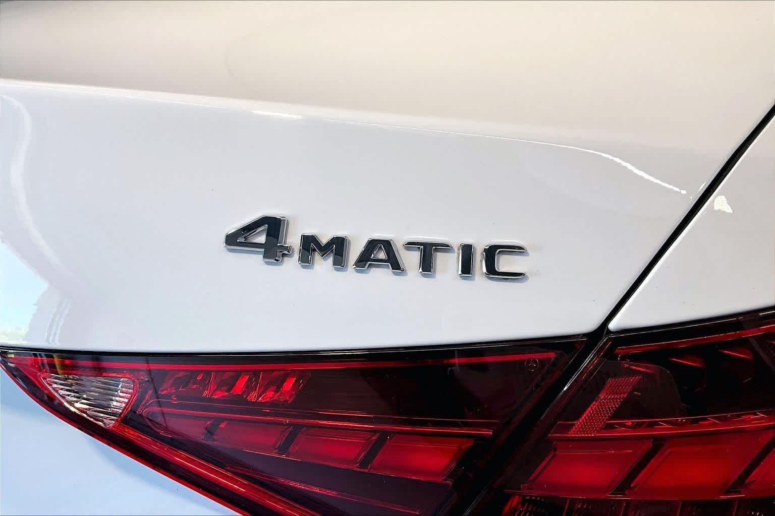 Used 2023 Polar White Mercedes-Benz C 300 image 10