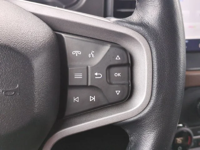Used 2024 Gray Ford Outer Banks image 18
