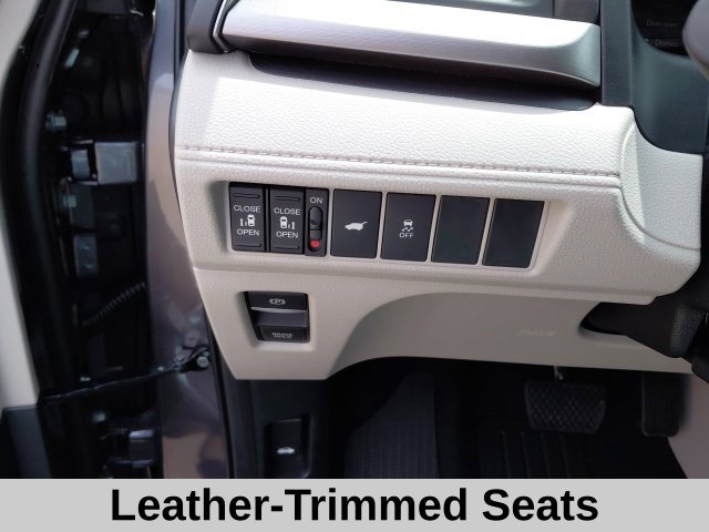 2026 Honda Odyssey EX-L - Photo 14