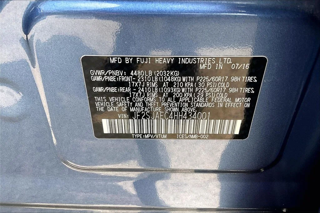 Used 2017 Blue Subaru 2.5i Premium image 33