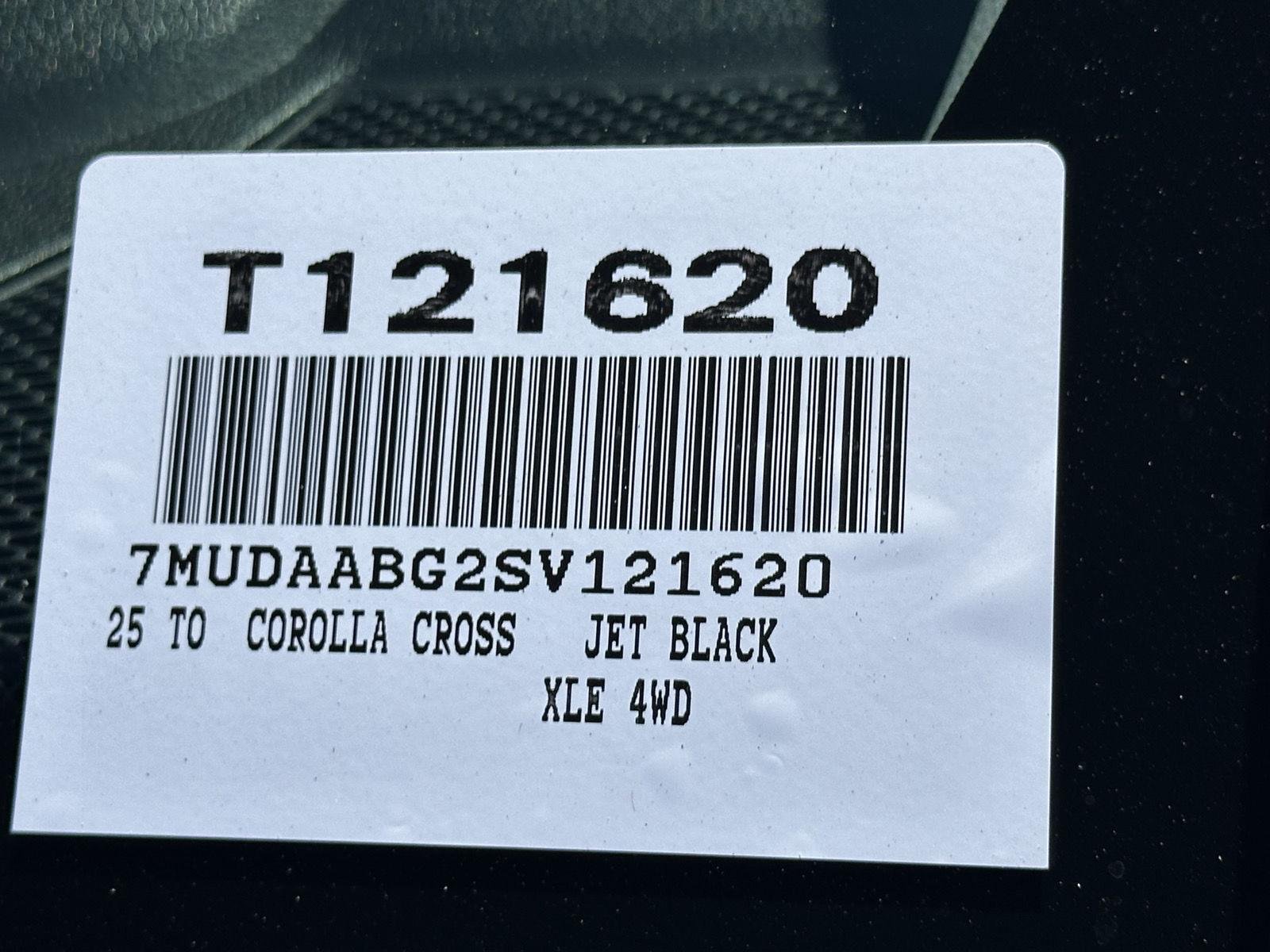 Used 2025 Jet Black Toyota XLE image 15