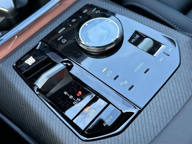 New 2026 White BMW 30 xDrive image 14