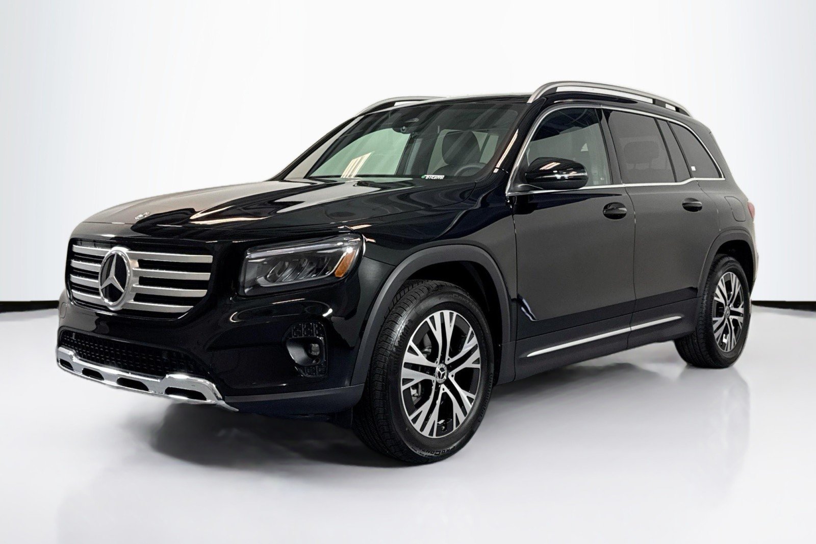 2026 Mercedes-Benz GLB GLB 250's photo