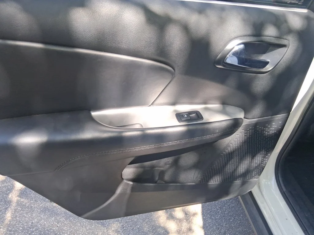 Used 2020 White Dodge SE image 11