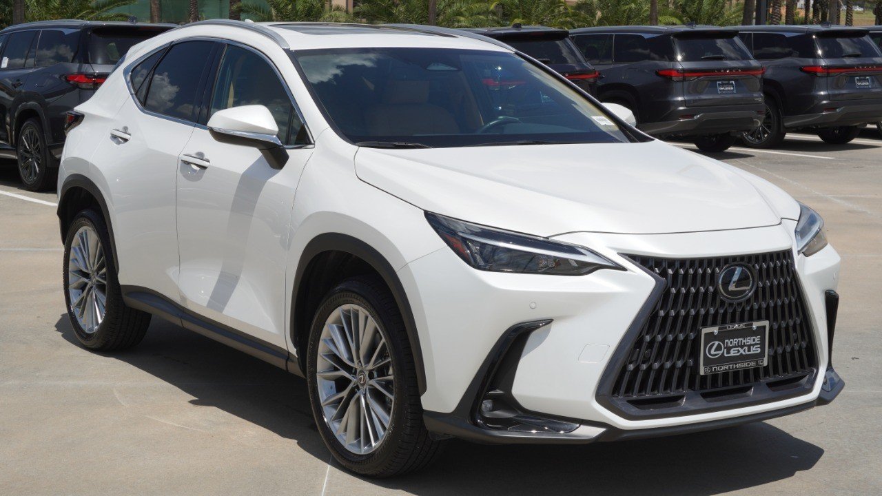 Certified Used 2025 EMINENT WHITE PEARL Lexus NX 350 Premium image 3