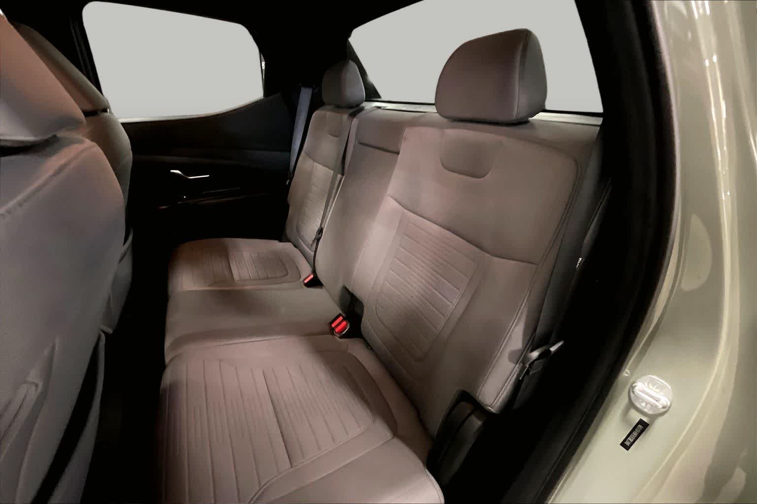 Used 2024 Sage Gray Hyundai SEL image 21