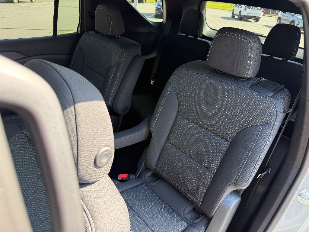 New 2027 Sterling Gray Metallic Chevrolet LT image 39