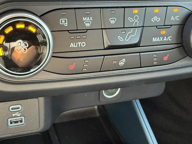 Used 2024 Cactus Green / Gray Ford XLT image 25