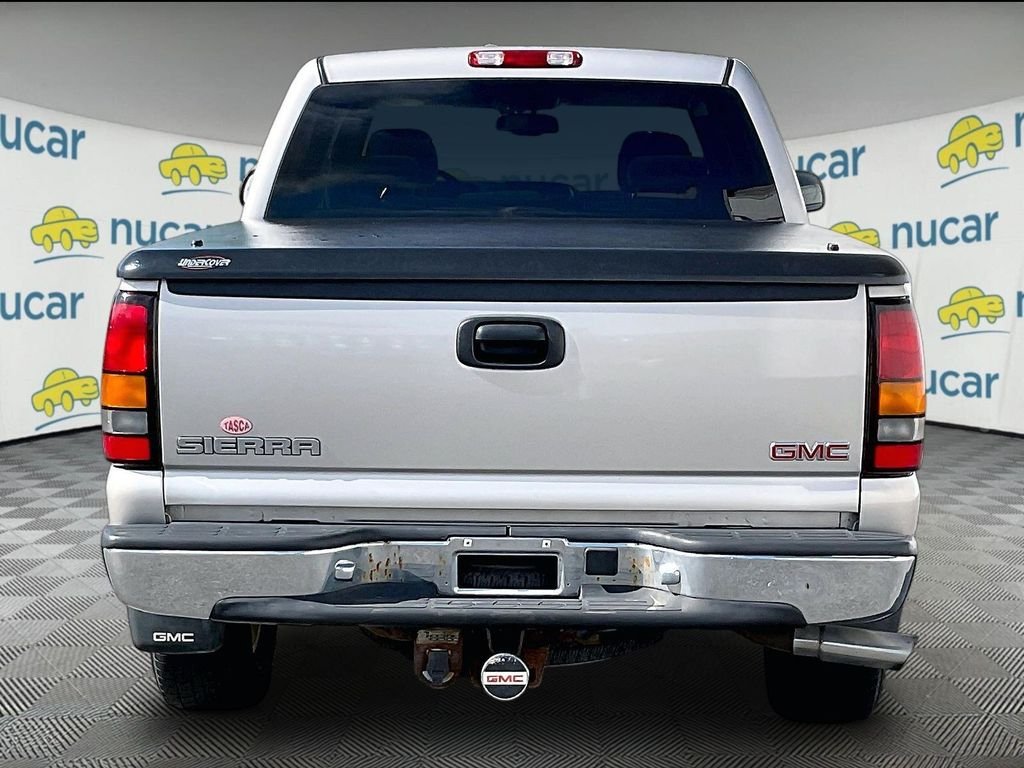 Used 2005 Silver Birch Metallic GMC SLE image 5