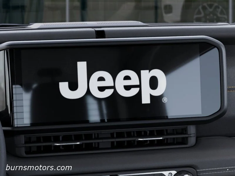 New 2026 Hydro Blue Pearl-Coat Exterior Paint Jeep Sahara 4-Door image 18
