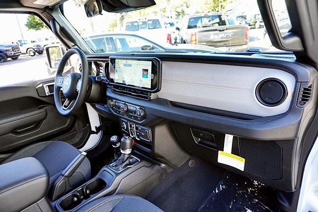 New 2026 Bright White Clear-Coat Exterior Paint Jeep Sport S image 14