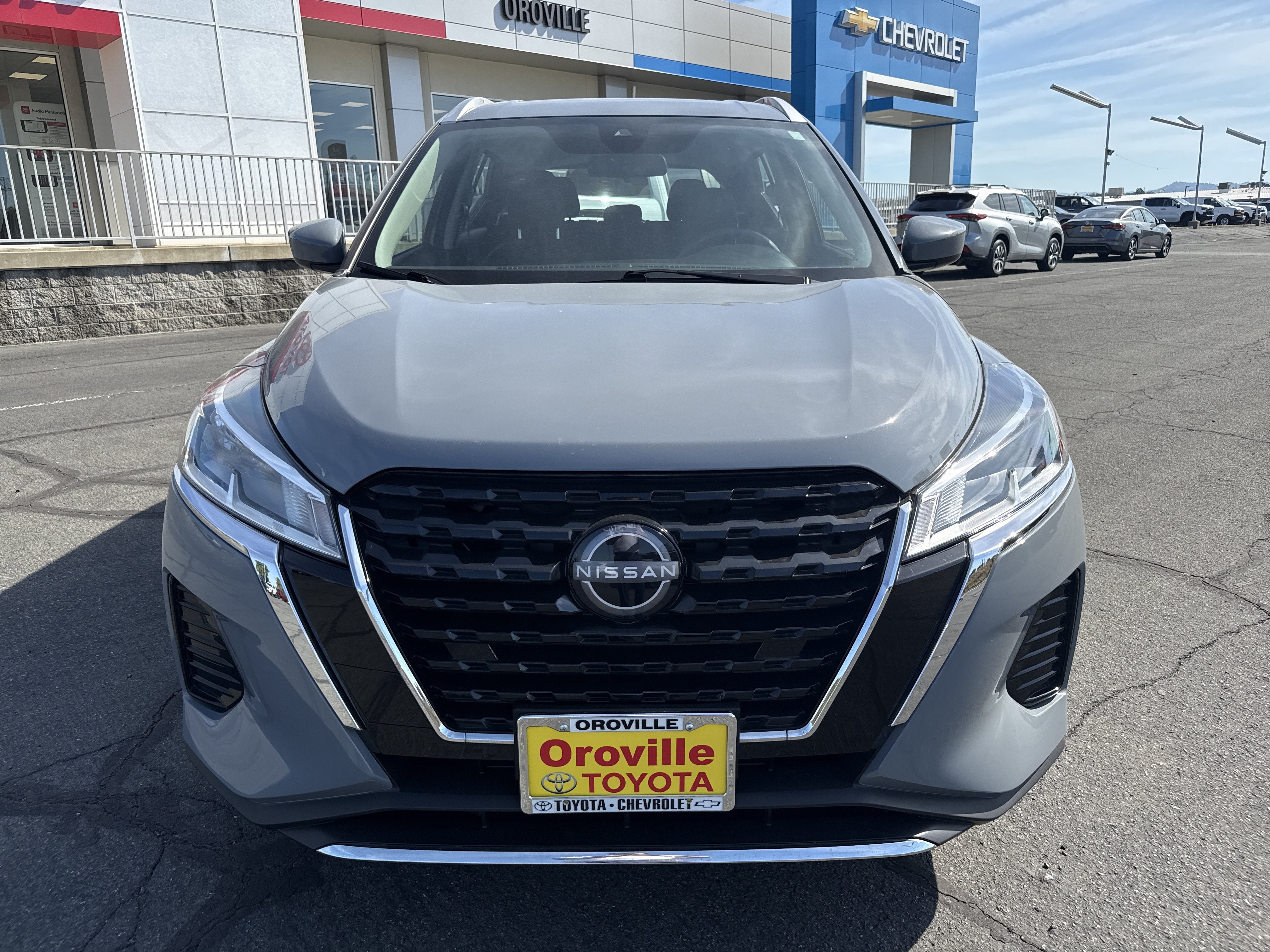 Used 2023 Boulder Gray Pearl Nissan SV image 8