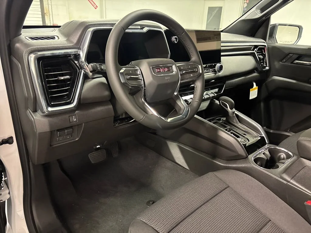 New 2026 Summit White GMC Elevation image 24