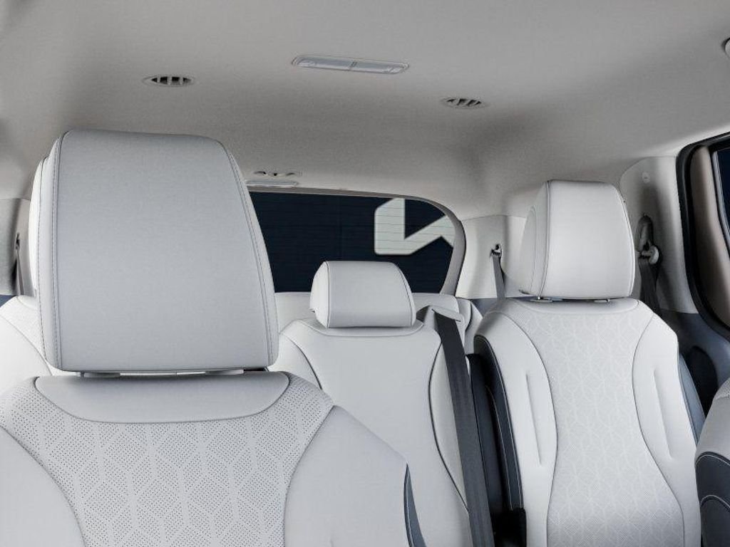 2026 Kia Carnival EX - Photo 27