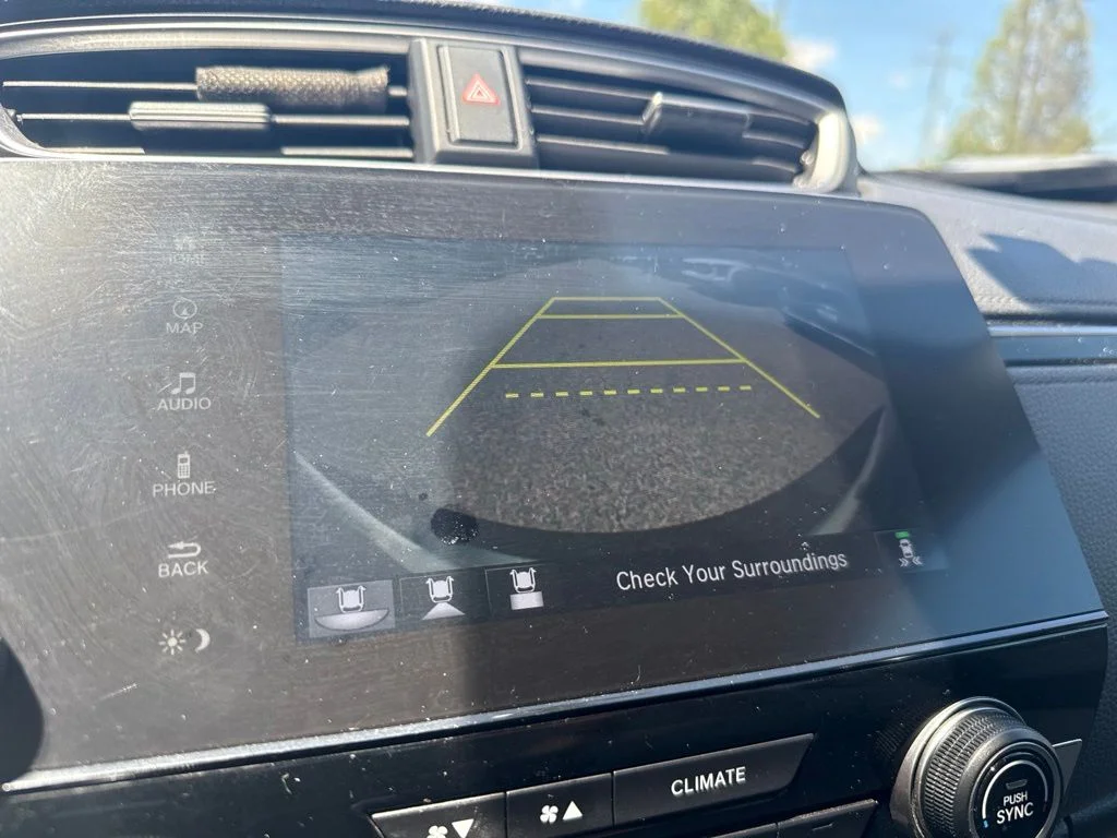Used 2017 White Honda EX-L image 12