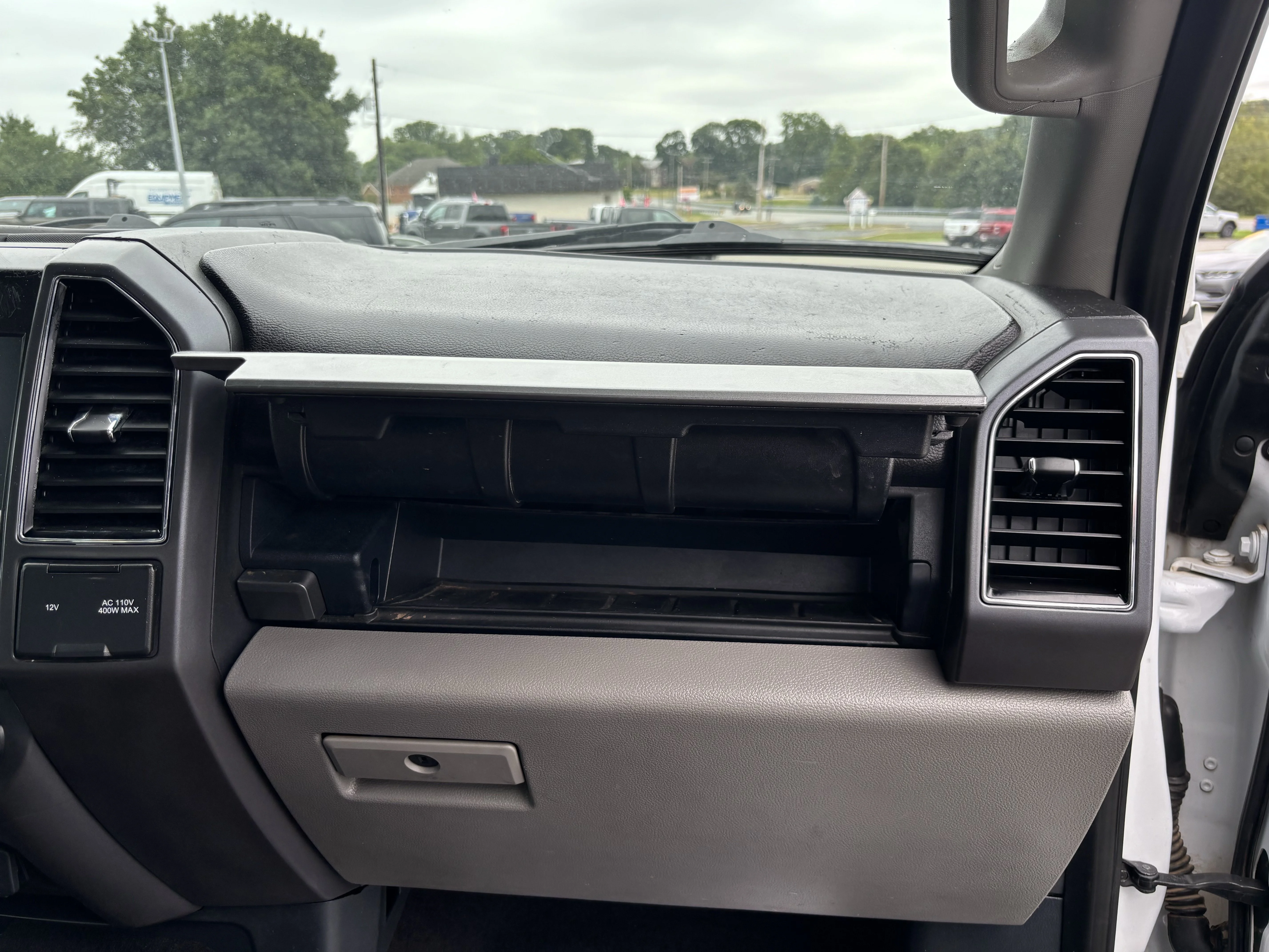 Used 2022 Oxford White Ford XLT image 69