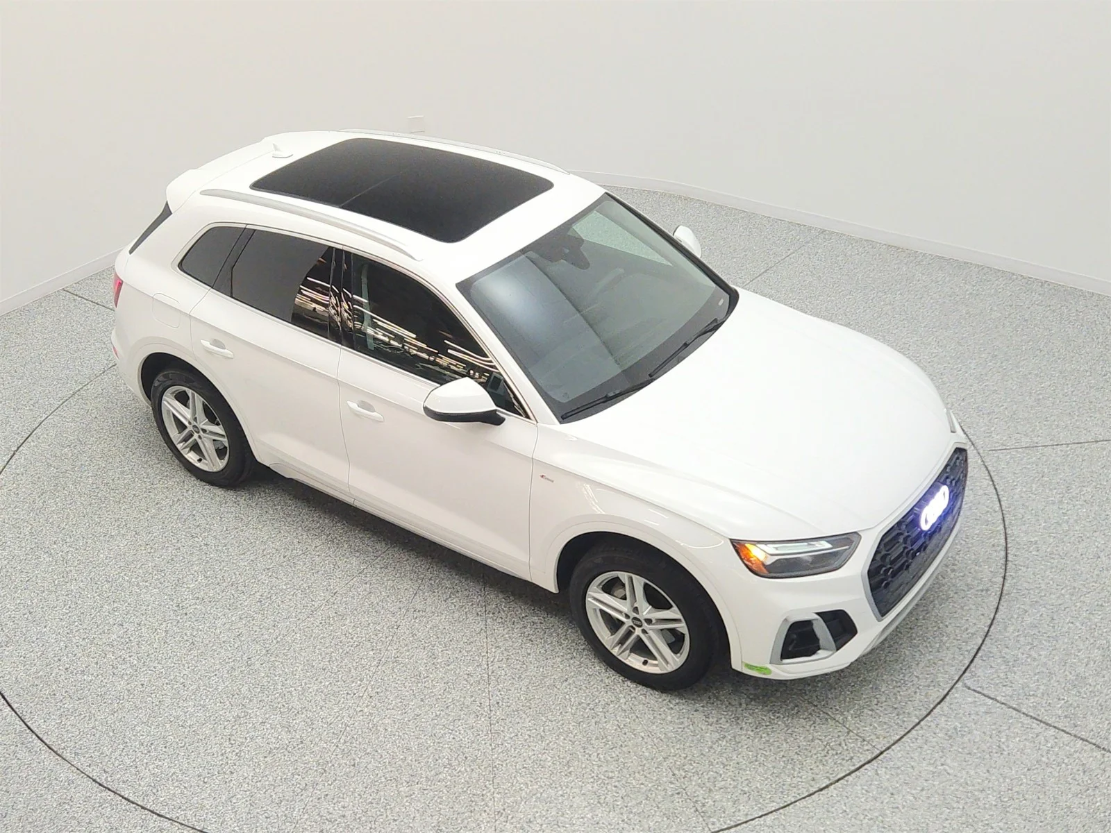 Used 2023 Ibis White Audi S line Premium Plus 55 TFSI e quattro image 24