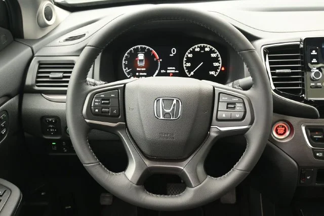 New 2026 Platinum White Pearl Honda RTL image 27
