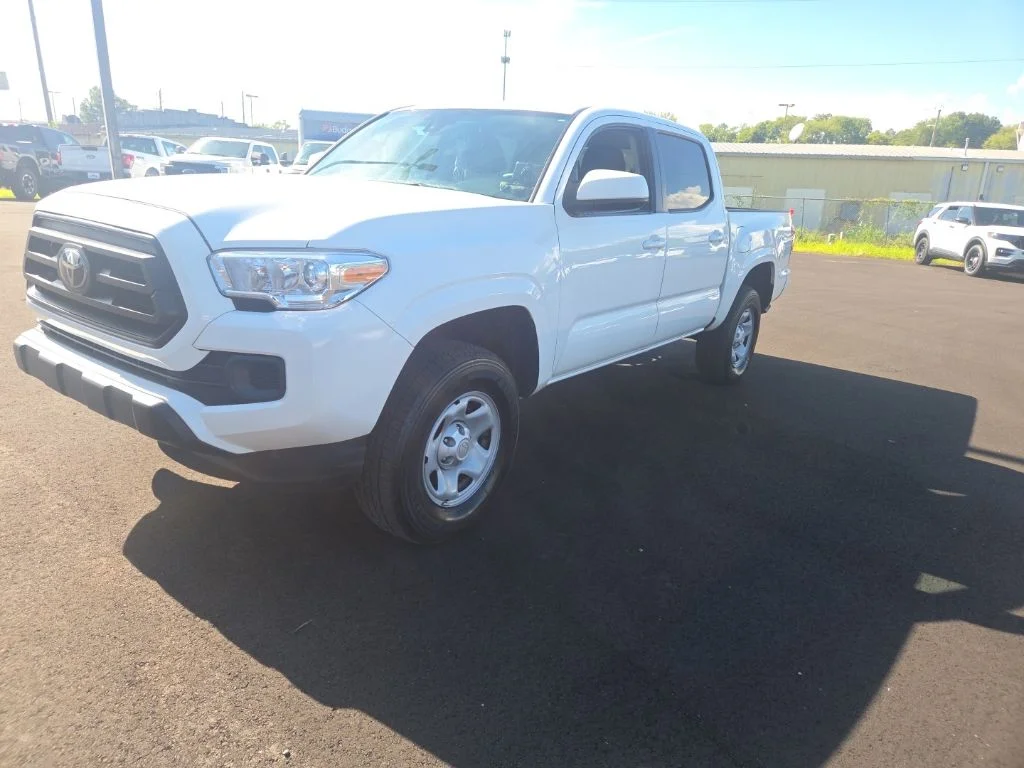 Used 2023 White Toyota SR image 3