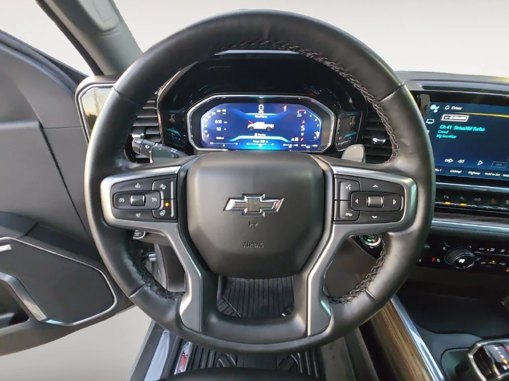 Used 2026 Sterling Gray Metallic Chevrolet LT Trail Boss image 19