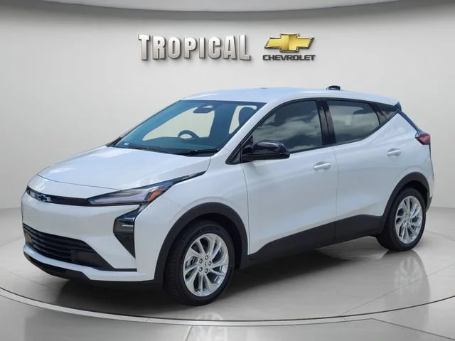 New 2027 Summit White Chevrolet LT image 1