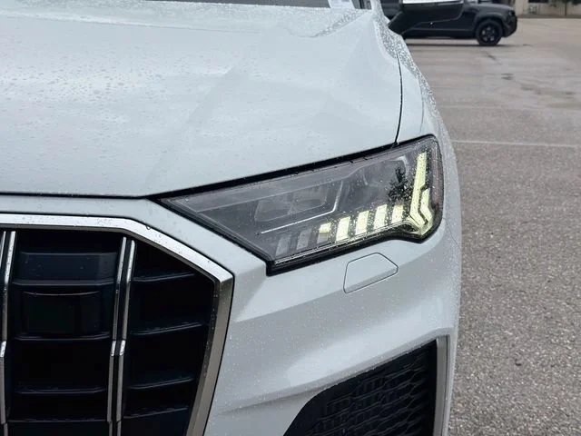 2023 Audi SQ7 Premium Plus - Photo 9