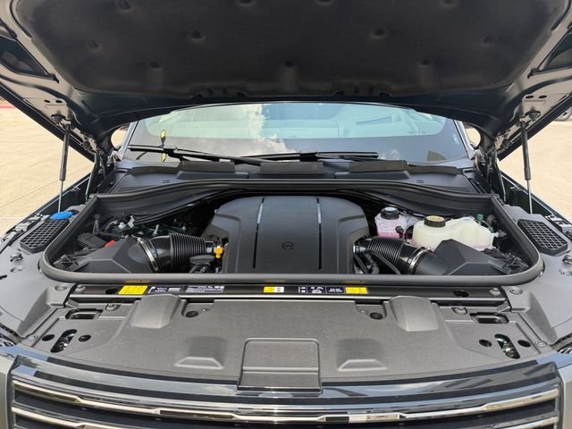 Used 2026 Green Land Rover SV image 19