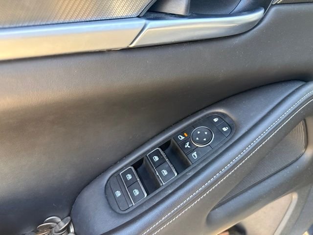 Used 2022 Graphite Shadow INFINITI LUXE image 11