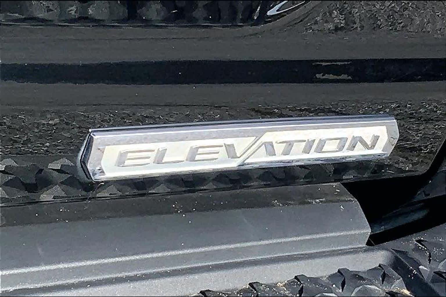 Used 2023 Onyx Black GMC 2WD Elevation image 9
