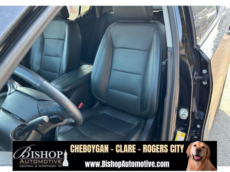 Pre-Owned 2023 GMC Terrain SLT image 5