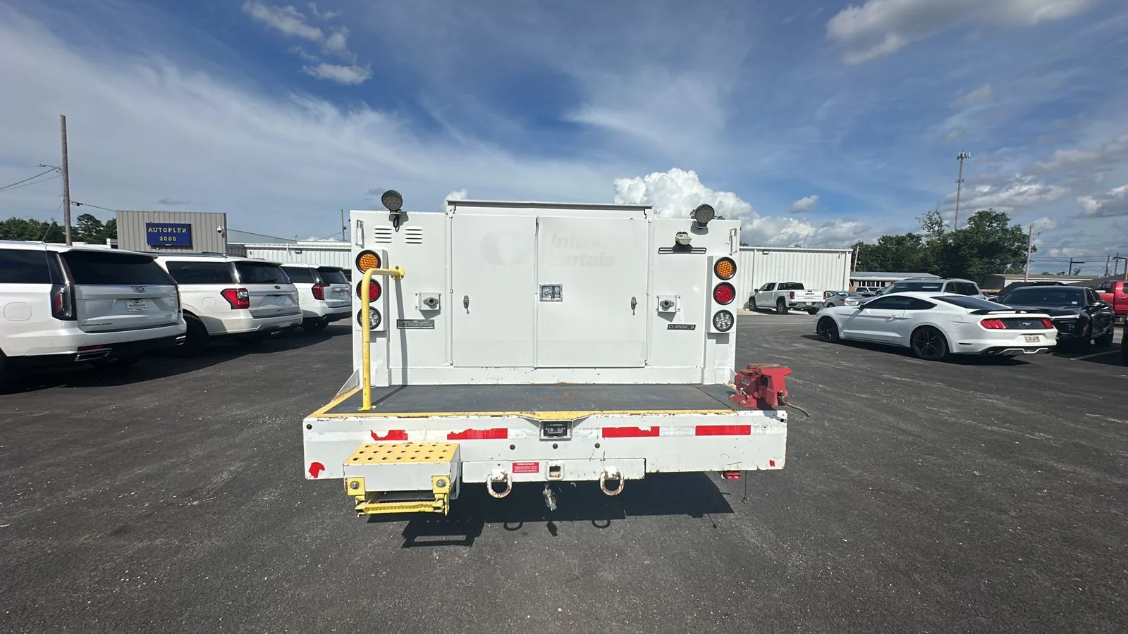 Used 2020 White Ford XL image 19