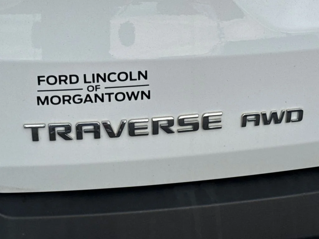Used 2019 Summit White Chevrolet 3LT image 24