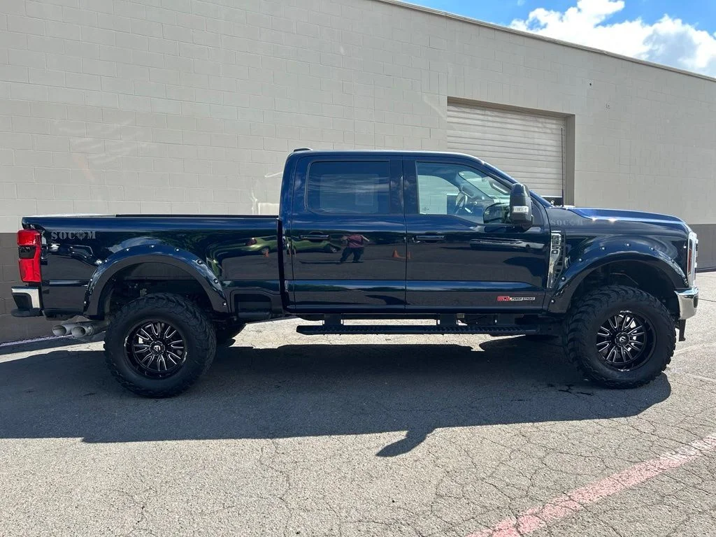 Used 2024 Blue Ford Lariat image 3